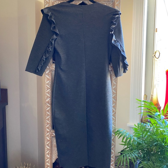 NWT Zara Trafaluc Grey Pencil Fitted Ruffle Sleeve Jumper Dress Size M - Picture 5 of 7